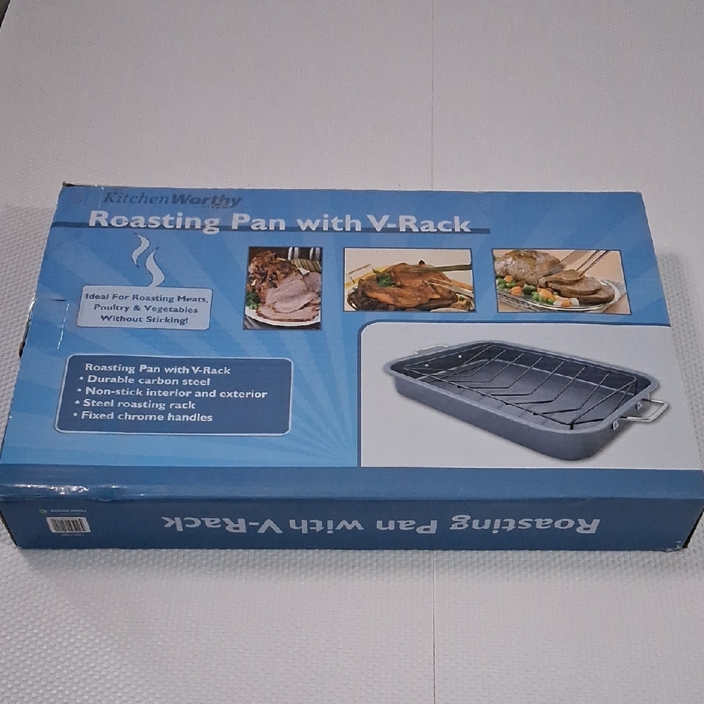 Blue Roasting Pan with V-Rack